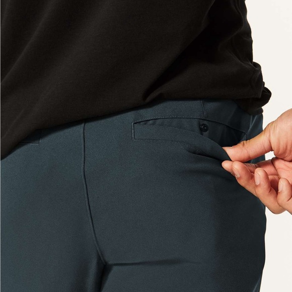 Commission Slim-Fit Pant 34" *Warpstreme in Melanite - Picture 6 of 7